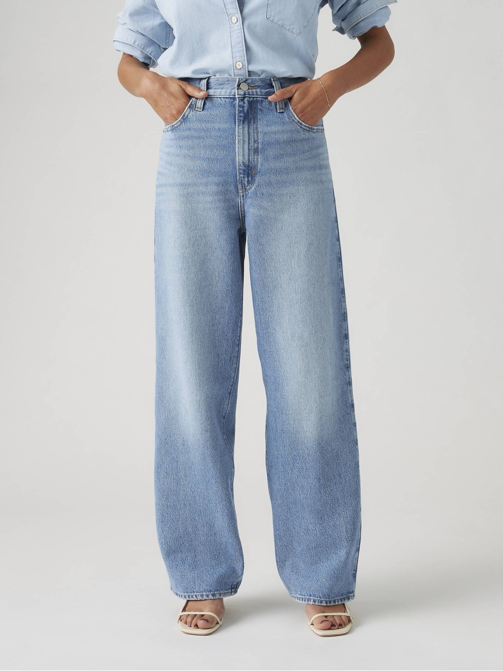 Levi’s High Waisted Straight Jeans